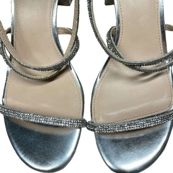 Silver L Miller Heels Size‎ 9 - Picture 4 of 9